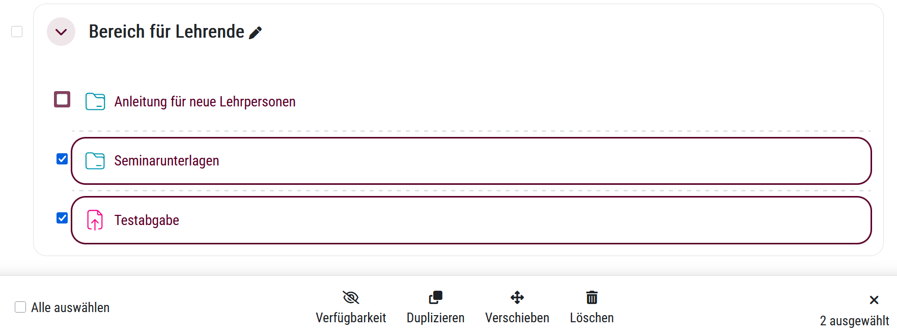 Screenshot der Kursbearbeitung. Zwei Aktivitäten sind mit einem blauen Haken ausgewählt, andere nicht. Am unteren Rand findet sich ein Footer mit den Optionen "Alle auswählen", "Verfügbarkeit", "Duplizieren", "Verschieben" und "Löschen" sowie dem Hinweis "2 ausgewählt".